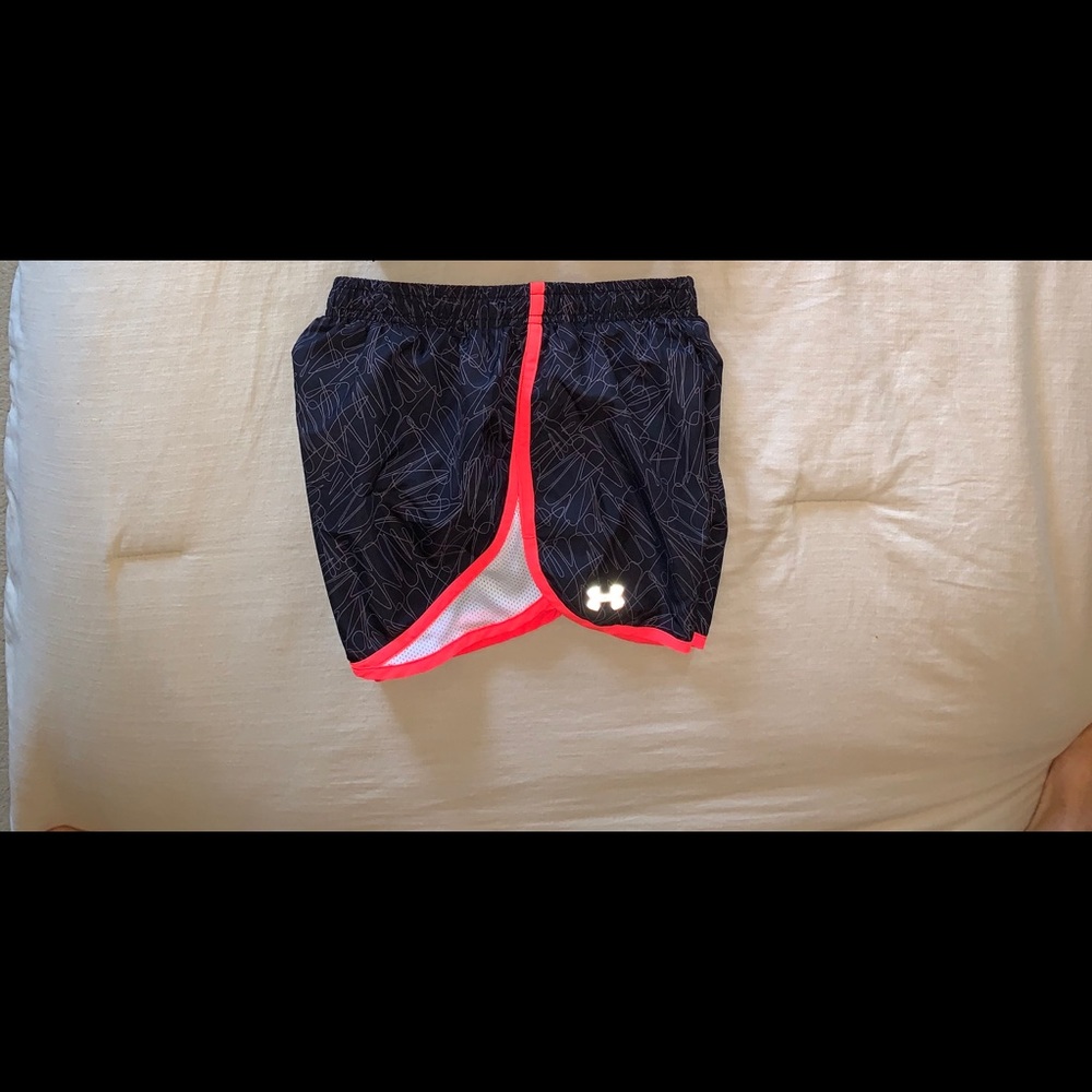 Under Armour Escape Semi-Fitted running shorts